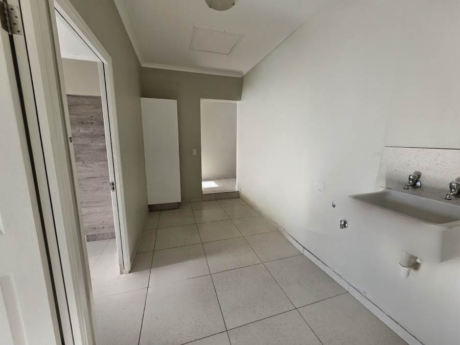 5 Bedroom Property for Sale in Beacon Bay North Eastern Cape